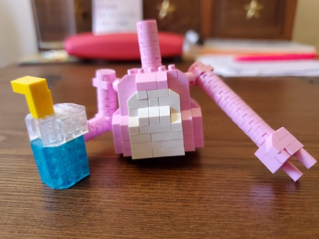 Nano lego pink panther with drink